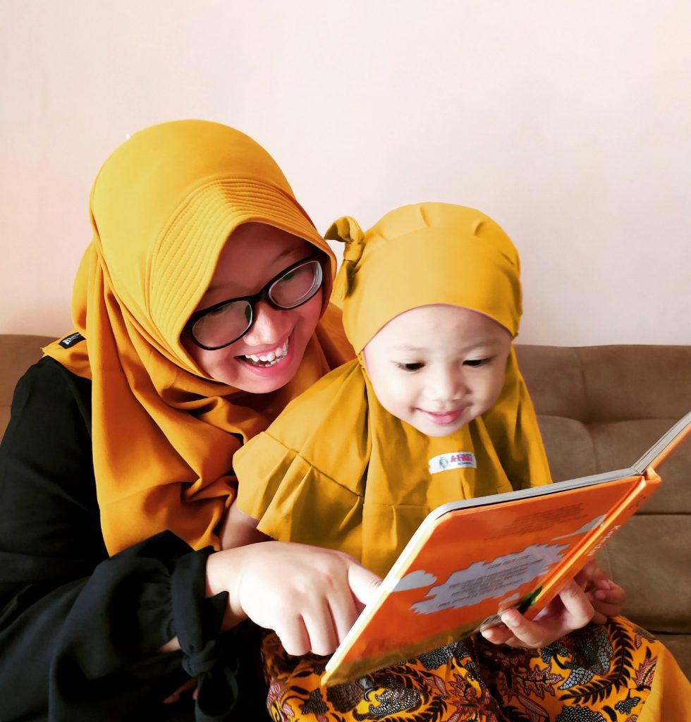 Review Buku Mendidik dengan Cinta by Irawati Istadi
